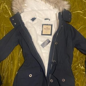 Never been worn Parka! :)